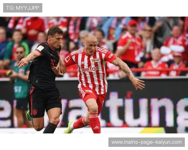 拜仁中路穿透成功